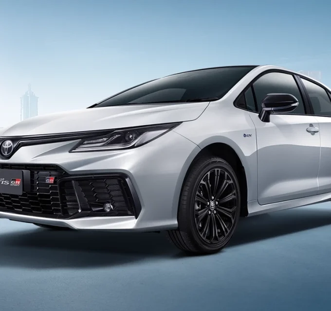 Altis GR Sport Cover