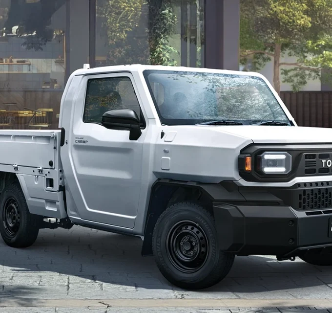 Hilux Champ Cover