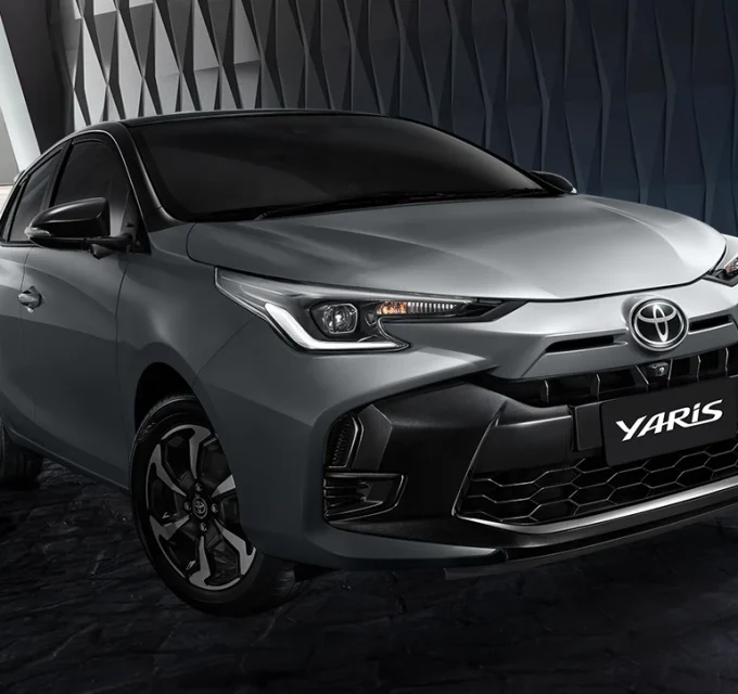 Yaris Cover